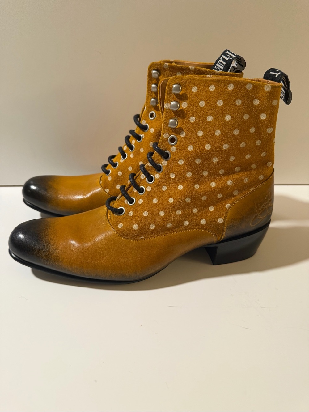 Like new! John Fluevog Eugene Polka Dot Mustard Lace-Up Ankle Boots- sz 5.5 - Picture 2 of 13